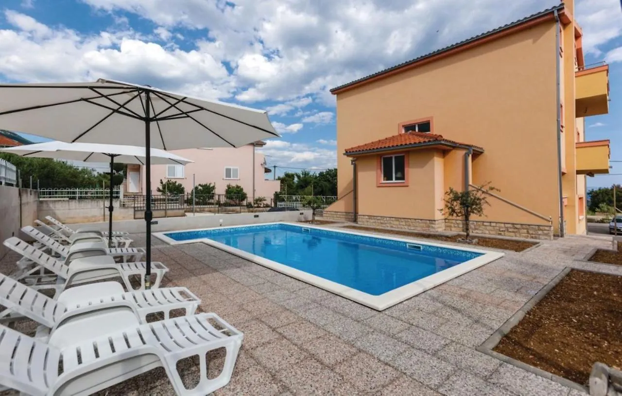 Kaštel Novi Apartment Sara Kaštel Novi