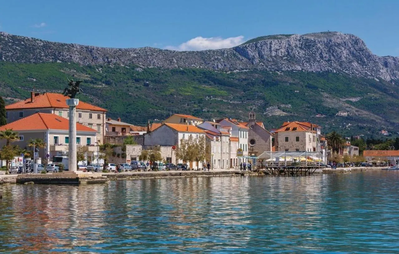 Kaštel Novi Apartment Sara
